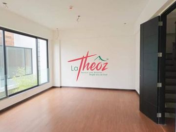 High-End 3br Townhouse @ San Juan City For Sale