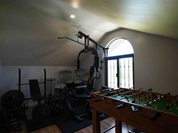 House For Sale in Amore Portofino. Very Near Villar City.