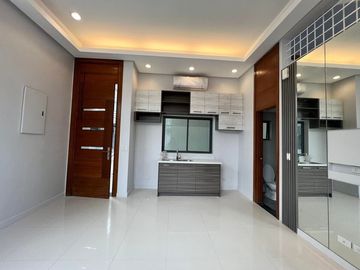 For Sale! Near SM North QCGH Brandnew Townhouse with 2 Car Park 13.1M -AJCQ