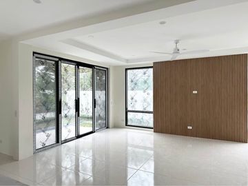 For Sale BRAND NEW TREVEIA HOUSE AND LOT NUVALI JHR_LGN06