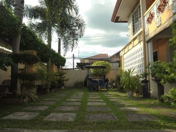 Semi Commercial with Two Storey House & Lot for sale at Angeles City