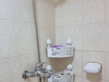 RFO 1BR with Balcony & Parking FOR SALE at Bay Garden Club and Residences Pasay