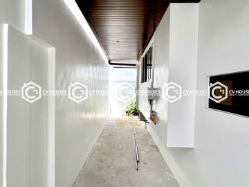 Bungalow 5 Bedrooms House & Lot for Sale with Basement -011