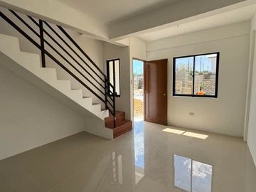 House and Lot - Single Attached Santo Tomas Batangas
