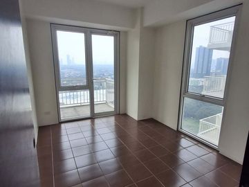 Brandnew condo 2 bedroom ready for occupancy in kasara urban resort residences