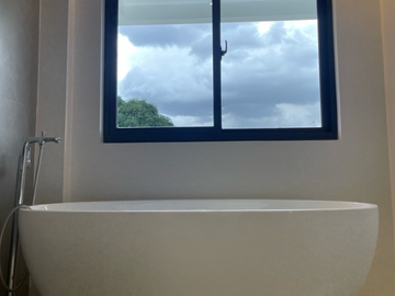 For Sale 4 Bedrooms Greenheights Village Residential House at Paranaque City