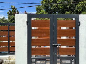 For Sale 4 Bedrooms Greenheights Village Residential House at Paranaque City