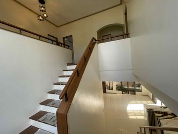 Filinvest QC: Spacious 5BR Pool Home in Gated Community - Gio