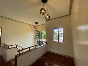 Filinvest QC: Spacious 5BR Pool Home in Gated Community - Gio