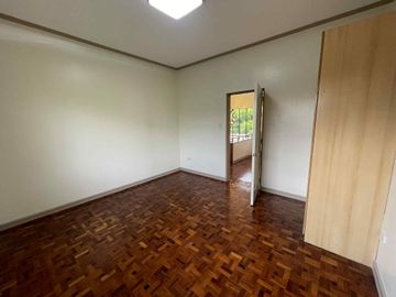 Filinvest QC: Spacious 5BR Pool Home in Gated Community - Gio