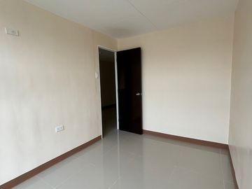 Avail now and get a Free Aircon Upon Turnover
