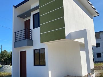 Single Attached unit in Santo Tomas Batangas