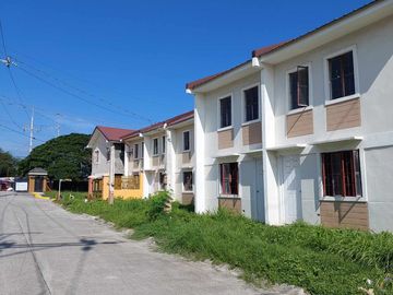 Ready for occupancy Townhouses in Emerald Residences Sahud UlanTanza, Cavite