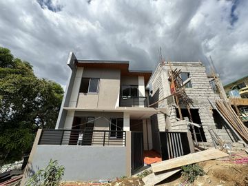 Serene modern house FOR SALE in Amparo Caloocan City
