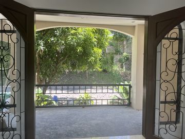 Modern Elegant House and Lot for Sale in Portofino Heights Daang Hari Road-MD
