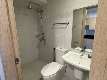 For Sale: Penthouse Unit in Pasig City - Ametrine at Portico by Alveo