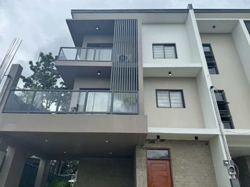 Invest in Green Living: 4-Bedroom Townhouse in Palmera Homes, Q.C -Keziah