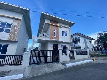 4 Bedrooms House & Lot for sale in Tanauan City Batangas |Ready for Occupancy