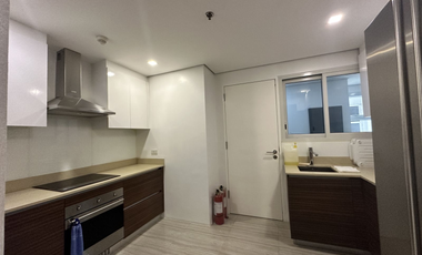 130sqm Skyvillas at One Balete Brand New Condo W/ Balcony & Parking FOR SALE QC