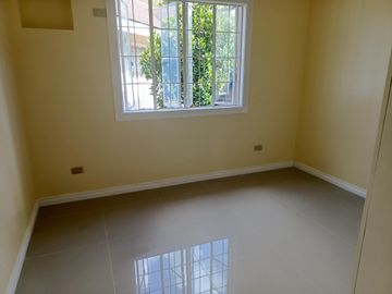 Semi-Furnished House in Alta Monte, Tagaytay for SALE! 340 sqm at 15M