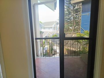 Semi-Furnished House in Alta Monte, Tagaytay for SALE! 340 sqm at 15M