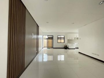 A place where everything is easily accessible,fully completed &ready to move-in