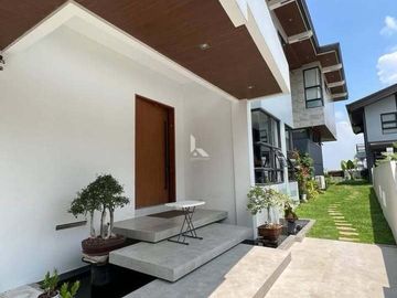 HOUSE and LOT for SALE Parkridge Estate Valley Golf Antipolo