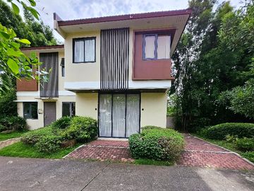Place Near Metro Manila l Tagaytay l SmCITY  Along the highway Cavite