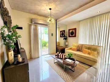 Place Near Metro Manila l Tagaytay l SmCITY  Along the highway Cavite