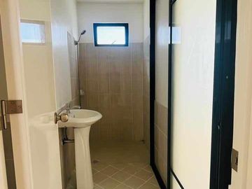 ESTANZIA ENCLAVE DUPLEX / TOWNHOUSE, COMPLETE TURN-OVER ,HALAYHAY TANZA CAVITE