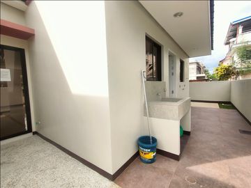 BRAND NEW SINGLE ATTACHED HOUSE AND LOT IN GRAND PARKPLACE ANABU IMUS