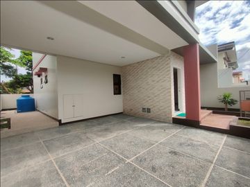 BRAND NEW SINGLE ATTACHED HOUSE AND LOT IN GRAND PARKPLACE ANABU IMUS