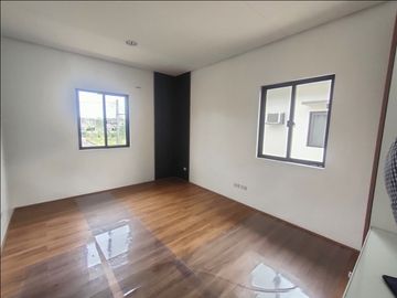 BRAND NEW SINGLE ATTACHED HOUSE AND LOT IN GRAND PARKPLACE ANABU IMUS
