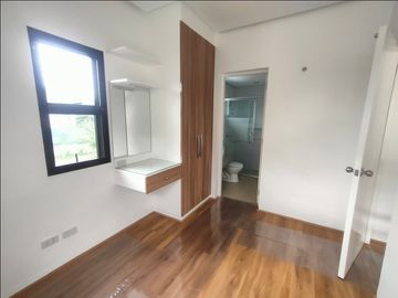 BRAND NEW SINGLE ATTACHED HOUSE AND LOT IN GRAND PARKPLACE ANABU IMUS