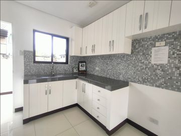 BRAND NEW SINGLE ATTACHED HOUSE AND LOT IN GRAND PARKPLACE ANABU IMUS