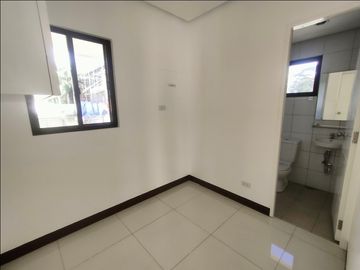 BRAND NEW SINGLE ATTACHED HOUSE AND LOT IN GRAND PARKPLACE ANABU IMUS