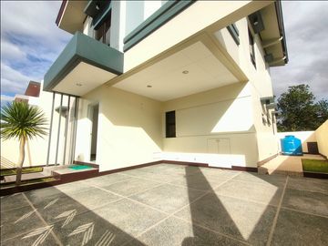 BRAND NEW SINGLE ATTACHED HOUSE AND LOT IN GRAND PARKPLACE ANABU IMUS