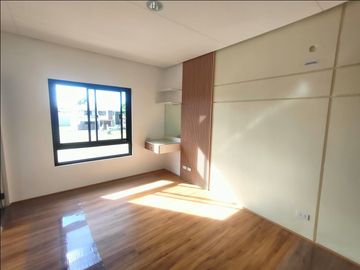BRAND NEW SINGLE ATTACHED HOUSE AND LOT IN GRAND PARKPLACE ANABU IMUS