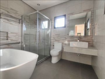 BRAND NEW SINGLE ATTACHED HOUSE AND LOT IN GRAND PARKPLACE ANABU IMUS