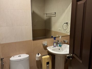 Woodridge Place, Tagaytay Highlands 4BR with 2 Parking Slots