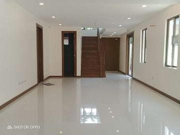 36M 2 Storey Residential House & Lot w/3CG For Sale in BF Homes Paranaque LSS