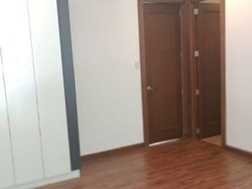 36M 2 Storey Residential House & Lot w/3CG For Sale in BF Homes Paranaque LSS