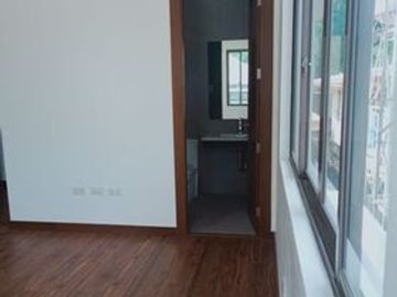 36M 2 Storey Residential House & Lot w/3CG For Sale in BF Homes Paranaque LSS