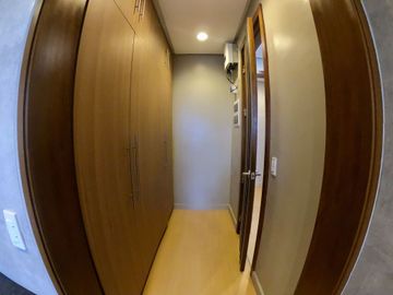 Congressional Avenue Townhouse For Sale - Gio