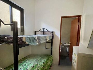 FOR SALE ELEGANT MODERN TWO STOREY HOUSE WITH SPACIOUS BACKYARD/GARDEN