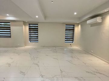 FOR SALE: Brand New Ayala Westgrove  6 Bedrooms near Calax  Tagaytay
