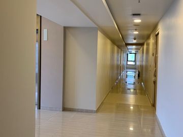 2 Bedroom for Sale in Mandani Bay with balcony at Mandaue City, Cebu