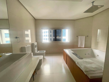 Beautiful Penthouse Unit for Sale in Pacific Place, Ortigas, Pasig City