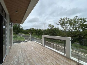 Brand New House and Lot FOR SALE at Splendido Taal Laurel Batangas