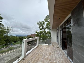 Brand New House and Lot FOR SALE at Splendido Taal Laurel Batangas